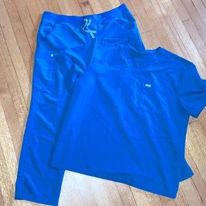 Teal Figs Scrubs Set XL bottoms XXL top